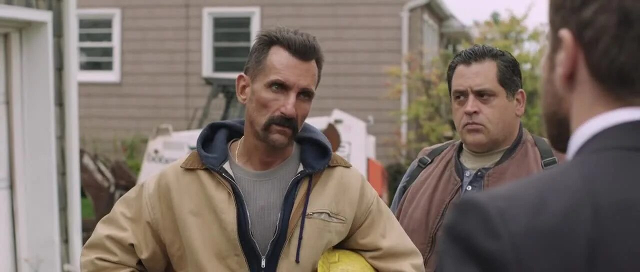 Художественный фильм. Долгая дорога фильм 2015. Арнольд шварценеггер мэгги. Драмы сша 2015. Трамбо голова.