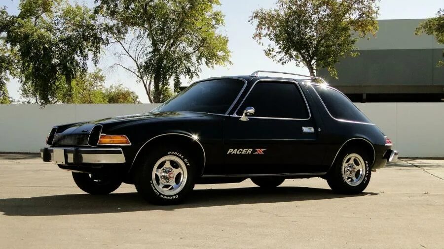 B amc. Amc pacer 1976. amc машина. автомобили amc 2025. pacer авто.