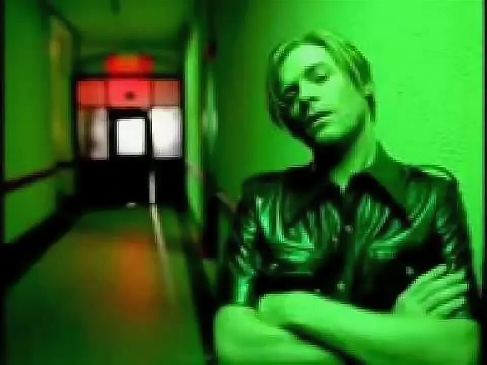Adams 18. Adams bryan &quot;ultimate&quot;. bryan adams - let&#039;s make a night to remember (official music video). брайан адамс в очках кадры из клипов.