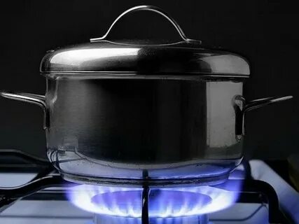 Кастрюля на плите фото