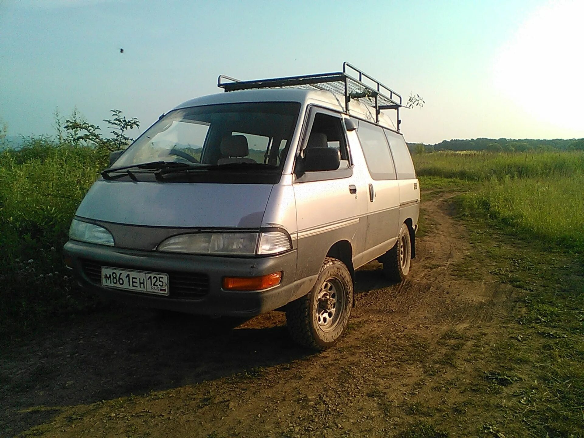 Продажа тойота литайс. Toyota Lite Ace. Toyota Lite Ace 2005. Тойота лит айс 1995. Toyota Lite Ace 93.