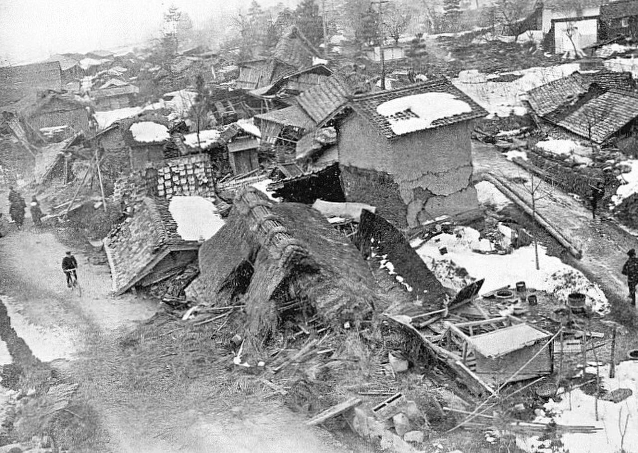 Ялтинское землетрясение 1927. Землетрясение в Крыму в 1927 году. Землетрясение в Ялте 1927. Землетрясение Канто 1923.