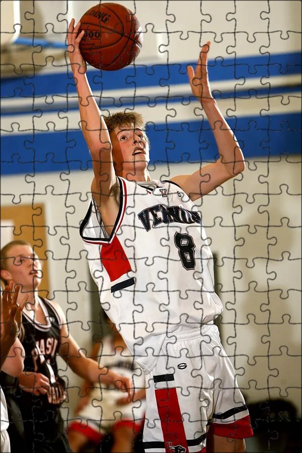 Парень баскетболист. Мальчик играет в баскетбол. Подросток баскетболист. Подросток баскетболист. Юноша баскетболист.