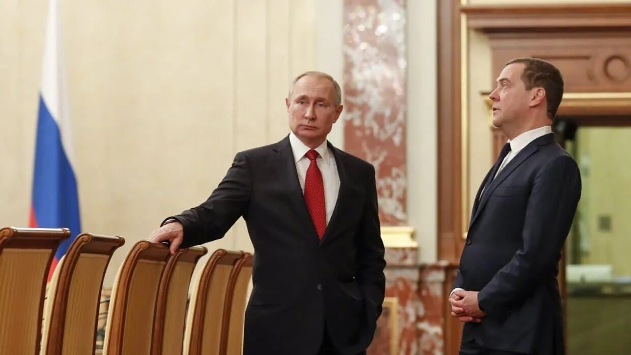 Сентябрь отставка. Сентябрь отставка