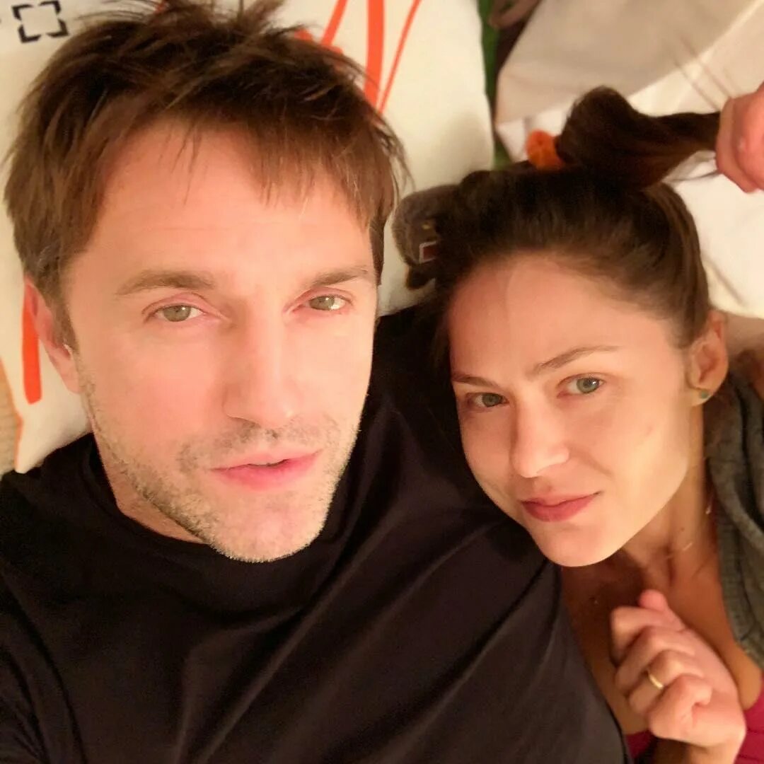 Владимир сычев и алеся великанова. Жена актера владимира. Алла стержакова. Анастасия панина и жеребцов. Алеся великанова.