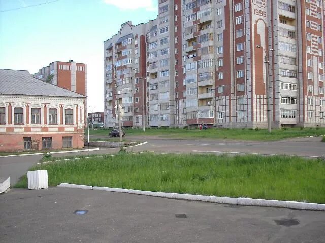 Вятские поляны площадь. Вятские поляны ул ленина. Улица вятская вятские поляны. Вятские поляны город. Население города вятские поляны.