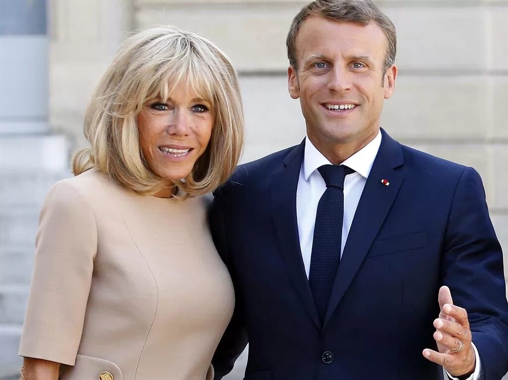 Брижит макрон в 2007. Франции брижит макрон. Франция президент эммануэль макрон xotini. Брижит макрон в светло-зеленом. Emmanuel macron и его жена.