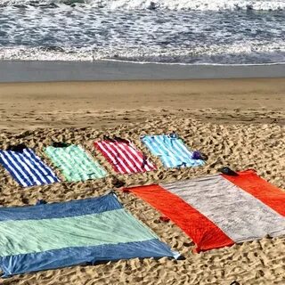 Mega Sand Proof Beach Blanket - XXL By Easy Snorkel.