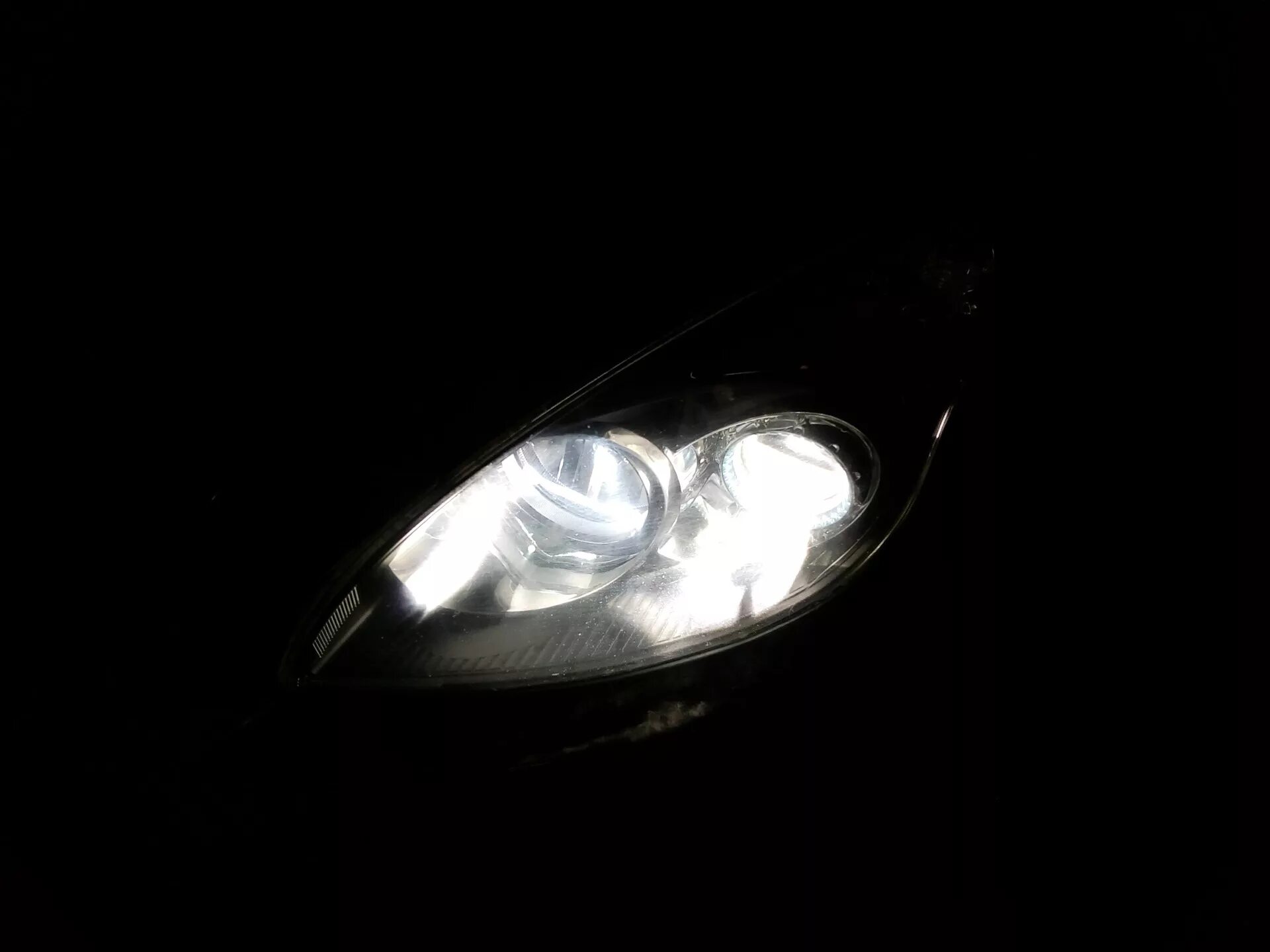 Лампа ближнего света хендай i30 2010. Лампочка ближнего света хендай ай 30. Лампа ближнего света хендай ай 30. Хендай ай 30 ближний свет. Хендай ай 30 ближний свет.