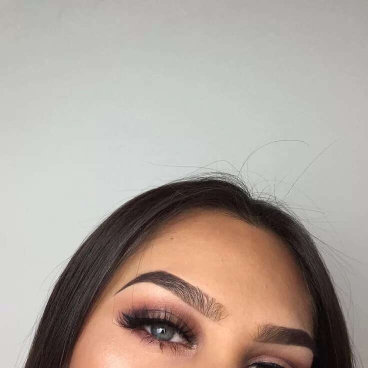 Брови градиент. Татуаж бровей градиент. Брови градиент. Брови градиент. Стрелка градиент макияж.