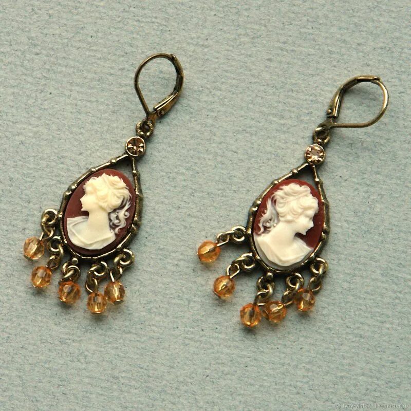 винтажные серьги с камеей. серьги круглые. серьги в винтажном стиле. серьги камея винтаж. камея дама серьги.