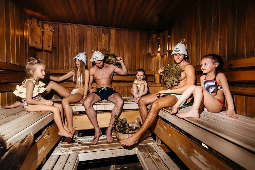 Можно в баню с насморком взрослым. Сибирская баня. Баня в Сибири. Siberia баня. Бани Сибири Тюмень.