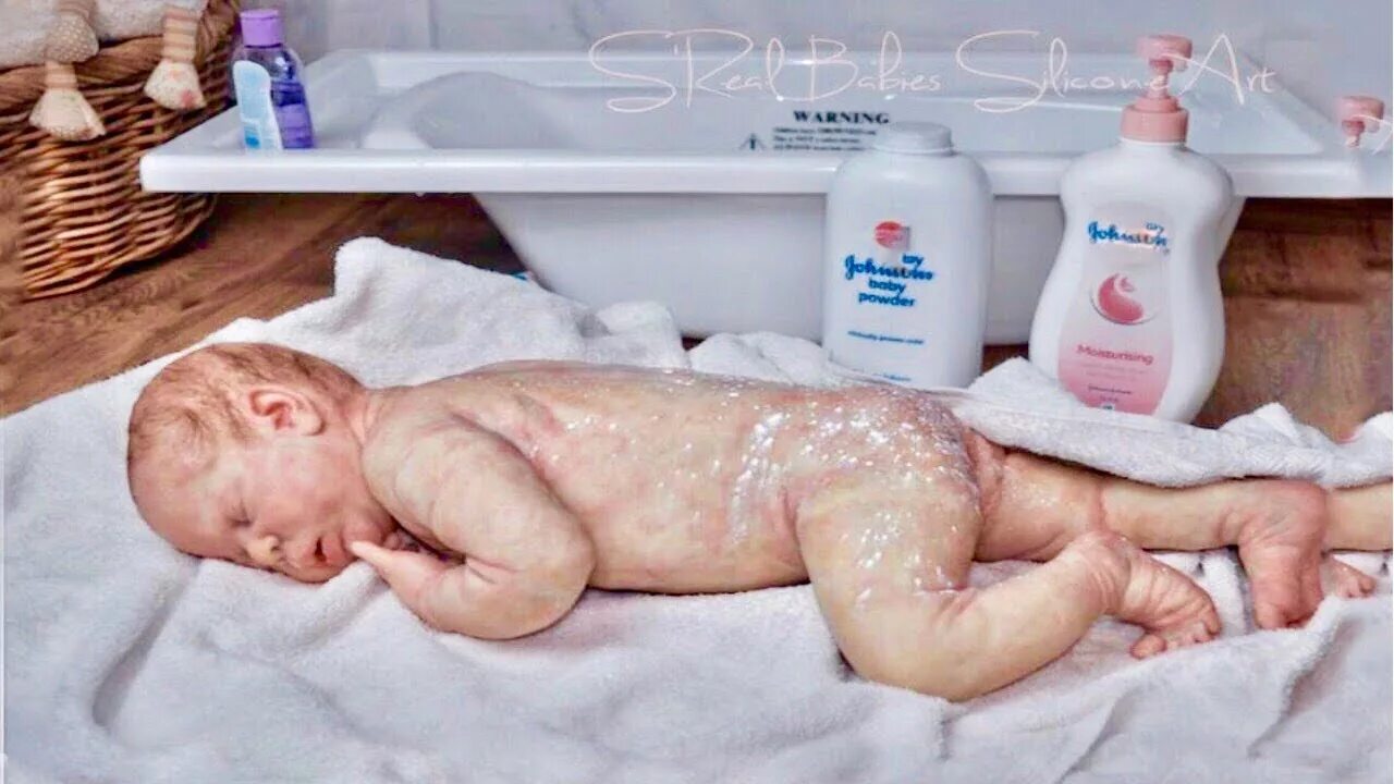 Реборн вечер. Голенькие куклы реборн. Куклы реборн девочки голые. Реборны купаются. Купание реборна девочки.