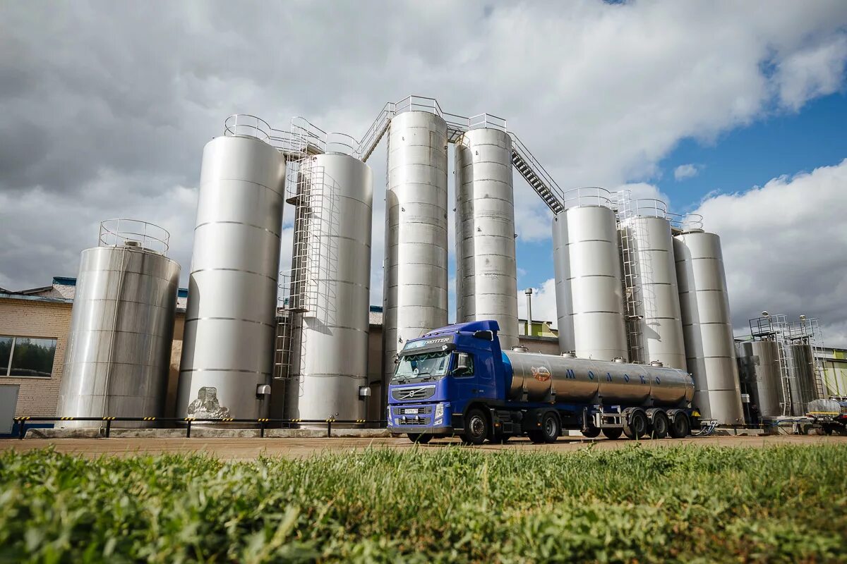 Черная металлургия екатеринбург. Предприятия комбинаты. Предприятия комбинаты. Металлургический завод челябинск. Салават завод газпром.