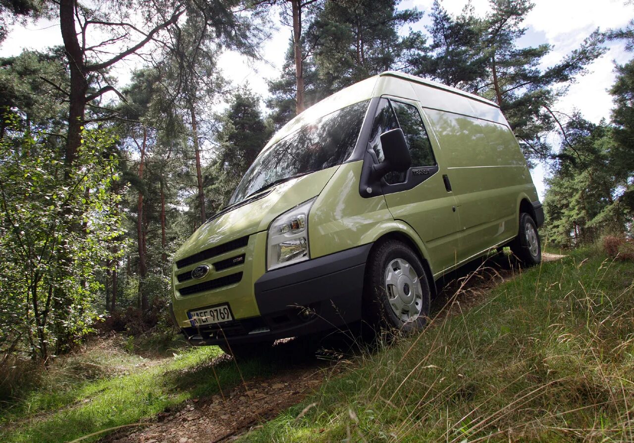 Лист форд транзит. Ford Transit 4wd. Ford Transit 4. Форд Транзит 4 ВД. Форд Транзит 4*4.