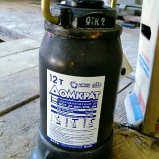 Домкрат 12т