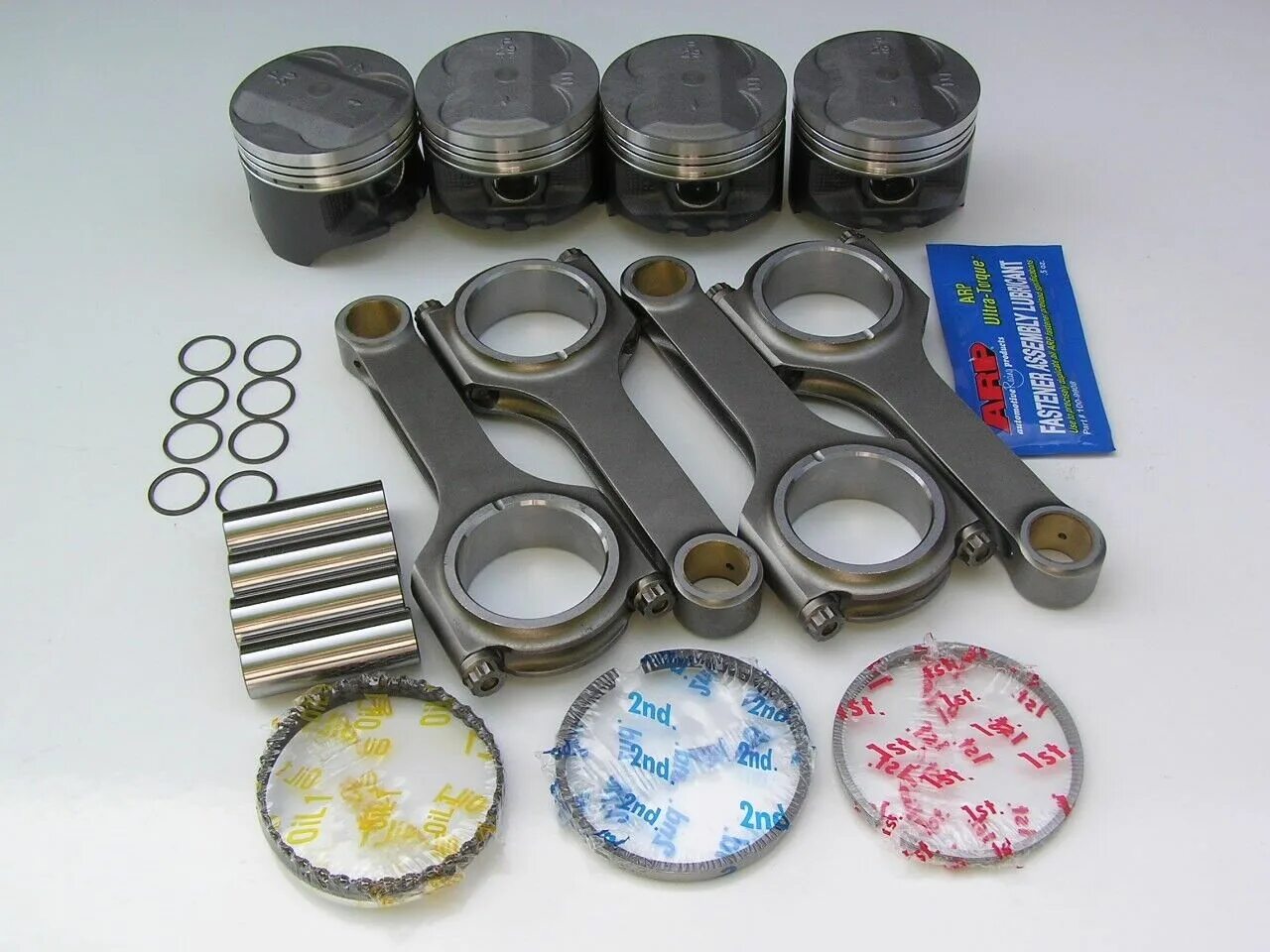 Поршни Honda d16. Поршни Honda d16y8. Поршни Honda pm29. Поршни на Honda d15b2.