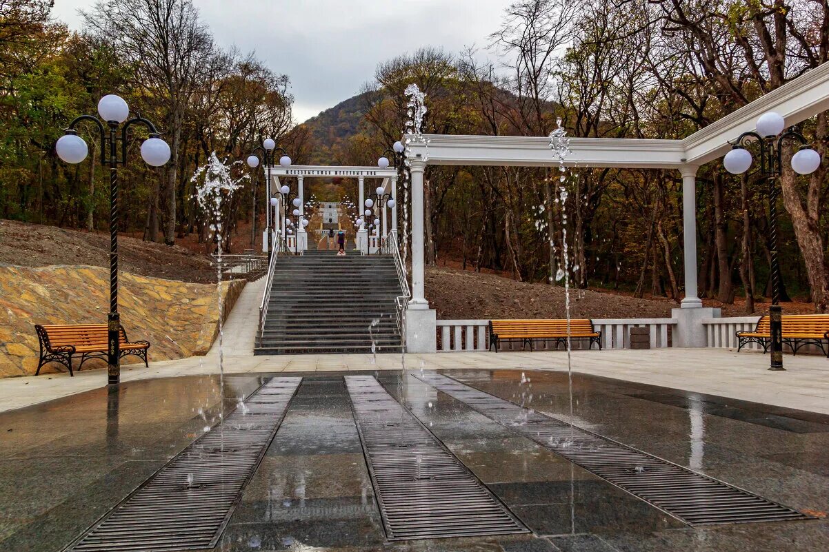 Парк в иноземцево. Курортный парк Железноводск каскадная лестница. Железноводский парк Иноземцево. Новая каскадная лестница в Железноводске. Железноводск каскадная лестница 2020.