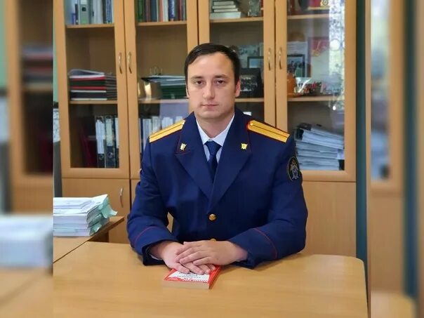 Следователь следственного управления умвд. Следователи костромы. сотрудники овд следователи кострома. следователь муляр кострома.