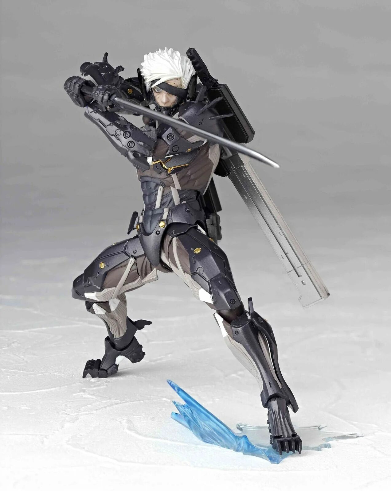 Райден фигурка. Райден metal gear фигурка. raiden metal gear rising фигурка. райден metal gear rising revengeance фигурка. raiden revoltech yamaguchi no.140 — metal gear rising.