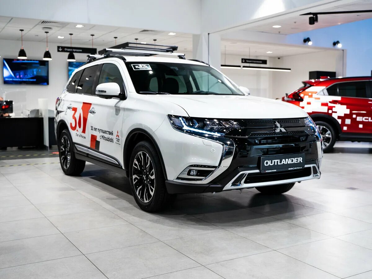 Мицубиси аутлендер 4. Mitsubishi outlander 2. Новый mitsubishi outlander 2023. Митсубиси аутлендер 3 2018. Mitsubishi outlander 2018.