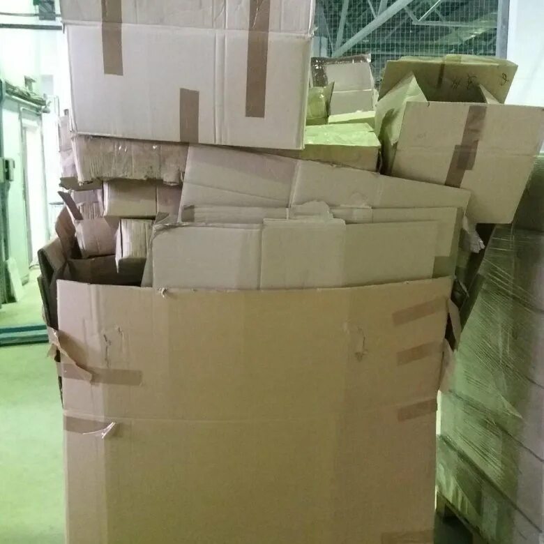 Продать картон. Коробки картонные б/у. коробки 1200х800. коробки для переезда б/у. упаковка картона б.у.