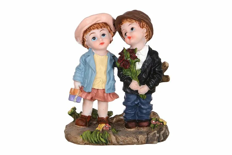 Виды фигурок. Статуэтка "влюбленная пара". Статуэтка влюблённая пара. Фигурка люблю. Love is фигурки.