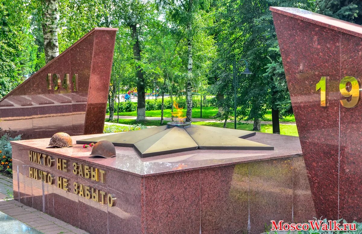 памятники города дзержинский. феликс дзержинский памятник в дзержинском московской области. памятники дзержинский московской области. памятники города дзержинский. памятник николо угрешский монастырь памятник.