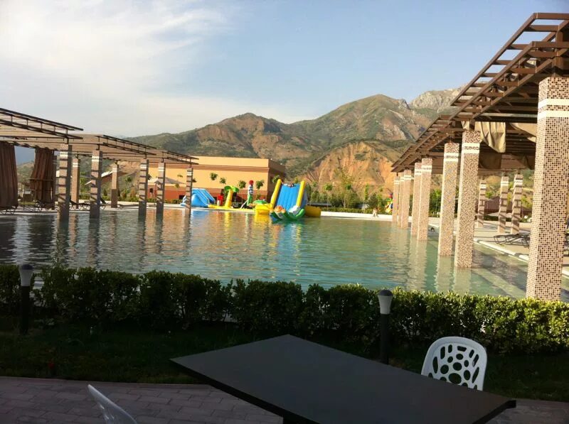 Чарос. Чарос. Ташкент charos deluxe resort & spa. Charos deluxe resort. Чарос ташкент.