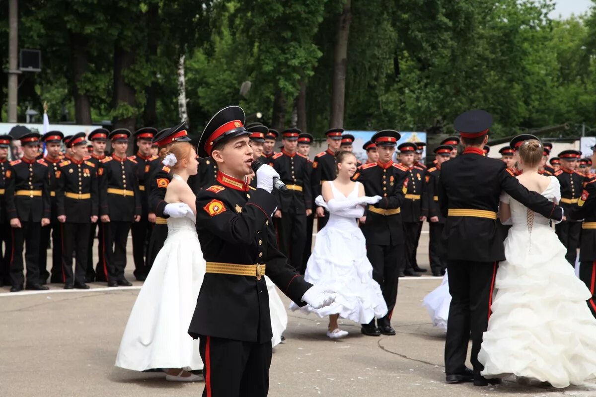 Мс сву. Суворовское военное училище в Москве. Московское Суворовское училище Москва. Суворовское Суворовское училище в Москве. Здание Московского Суворовского военного училища.