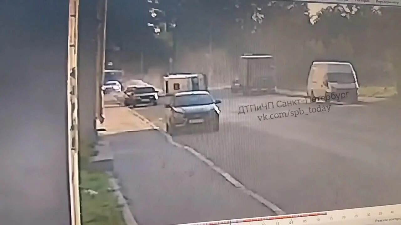 В питере не пропускала скорую