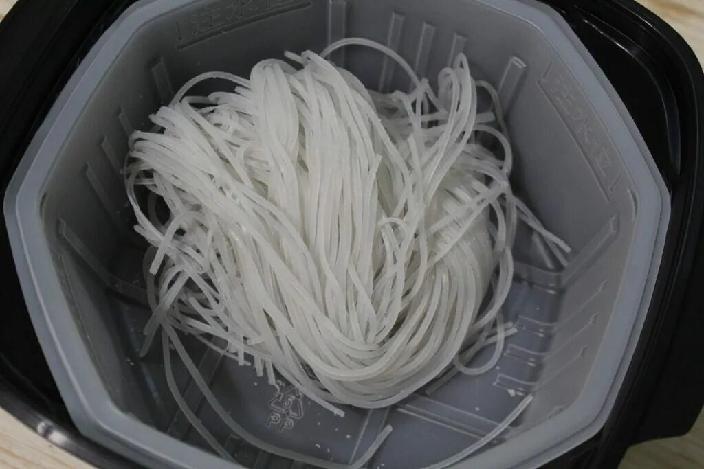 Как хранить лапшу домашнего приготовления. Как правильно сушить домашнюю лапшу. Так канал готовим с любовью ирина домашнюю лапшу как она делает. Тесто для домашней лапши. Рисовая лапша от доширак.