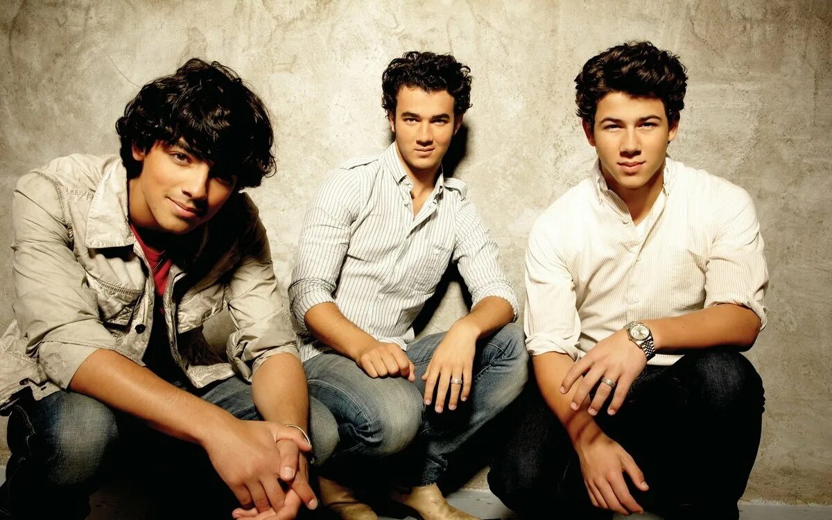 Группа Jonas brothers. Джонас бразерс 2009. Jonas brothers 2022. Jonas brothers 2010.