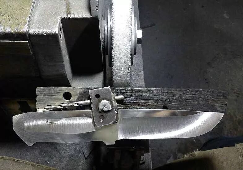 Приспособление для спуска ножей на гриндере. Сделать спуски. Приспособление для заточки ножей на гриндере. Сделать спуски. Приспособление башня для гриндера.