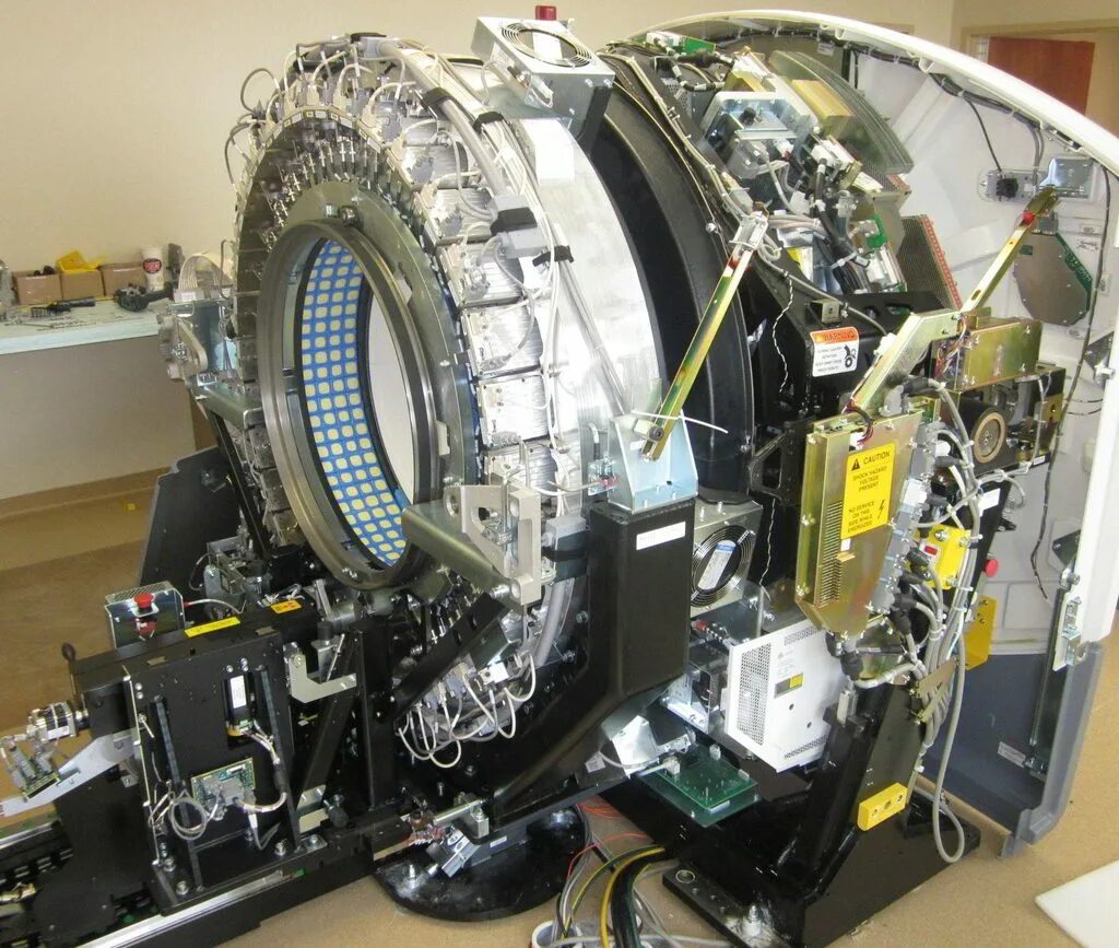 Разберись в аппарате. Гентри томографа. Томограф внутри. Гентри мрт томографа. Разбирать вещи.