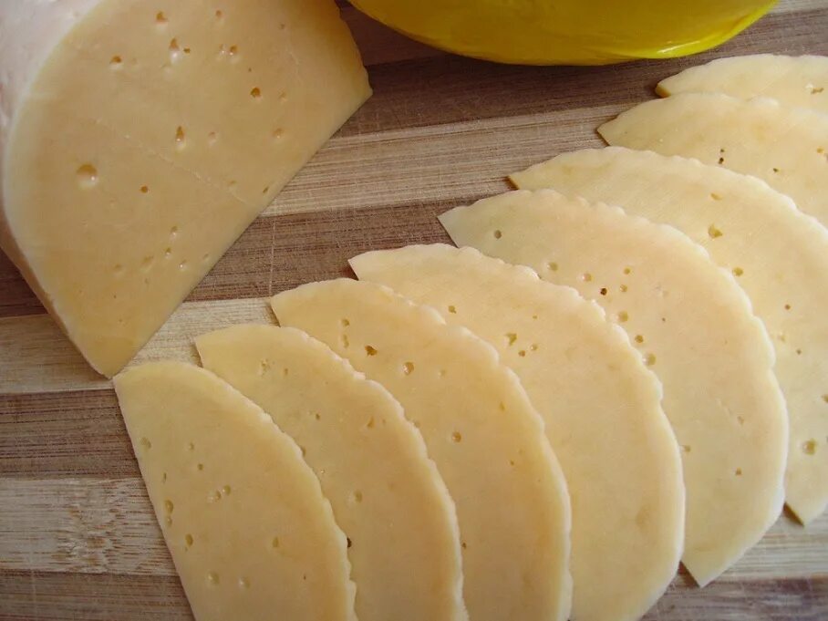 Домашний твердый сыр. Вареный сыр. Домашний вареный сыр. Твердый сыр в домашних условий.