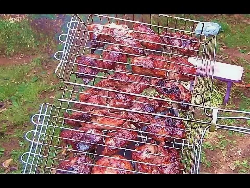 Готовим шашлык видео. Жареный шашлык. на чём жарят шашлыки. штука для шашлыка. штука чтобы жарить шашлык.