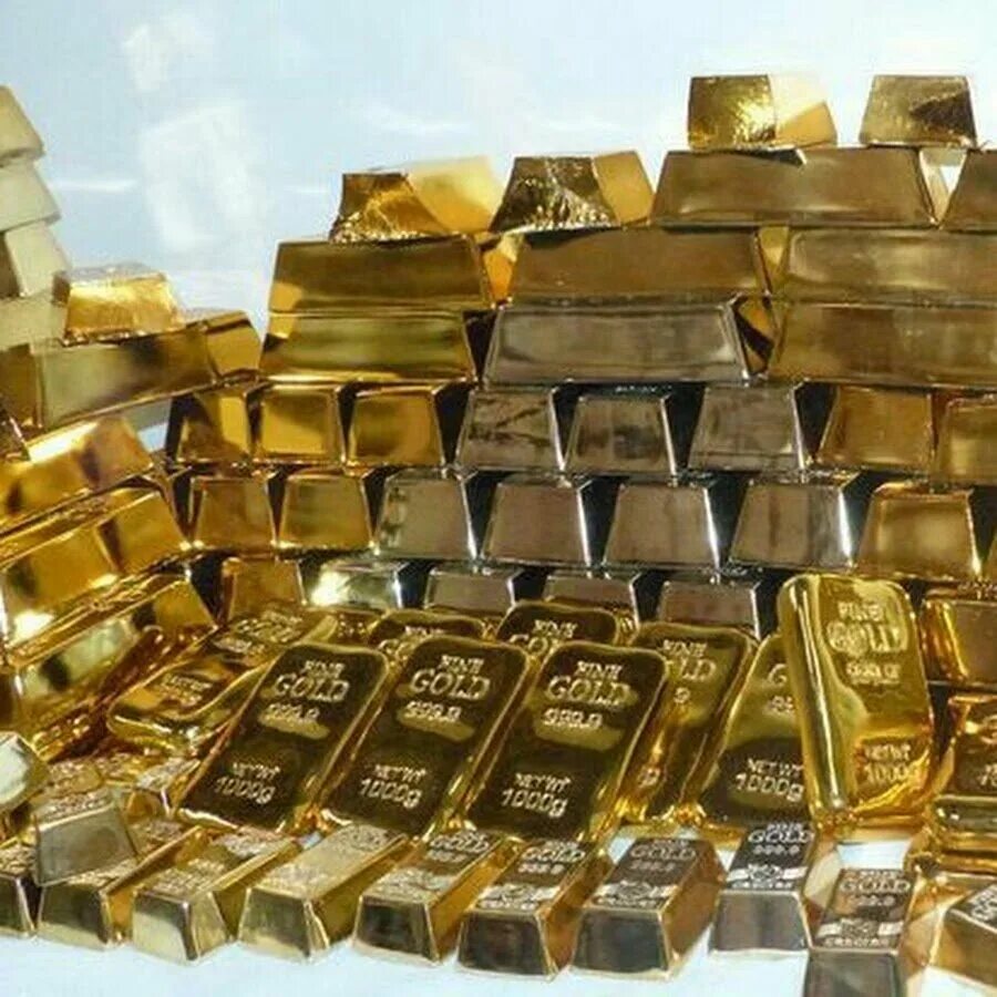 Покупаем платину. Слиток золотой. Настоящие золотые слитки. Золото бриллианты богатство. Золотые слитки и Алмазы.