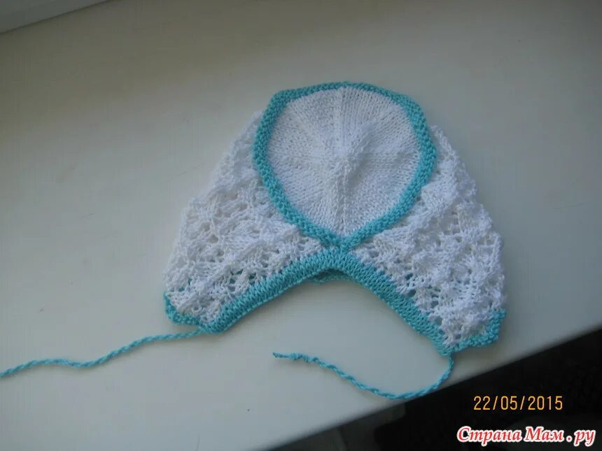 вяжем чепчик с пайетками