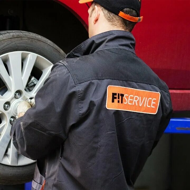 Рабочая одежда фит сервиса. Фит сервис шиномонтаж. Фит сервис шиномонтаж. Фит сервис автомойка. Диагностическое оборудование fit service.