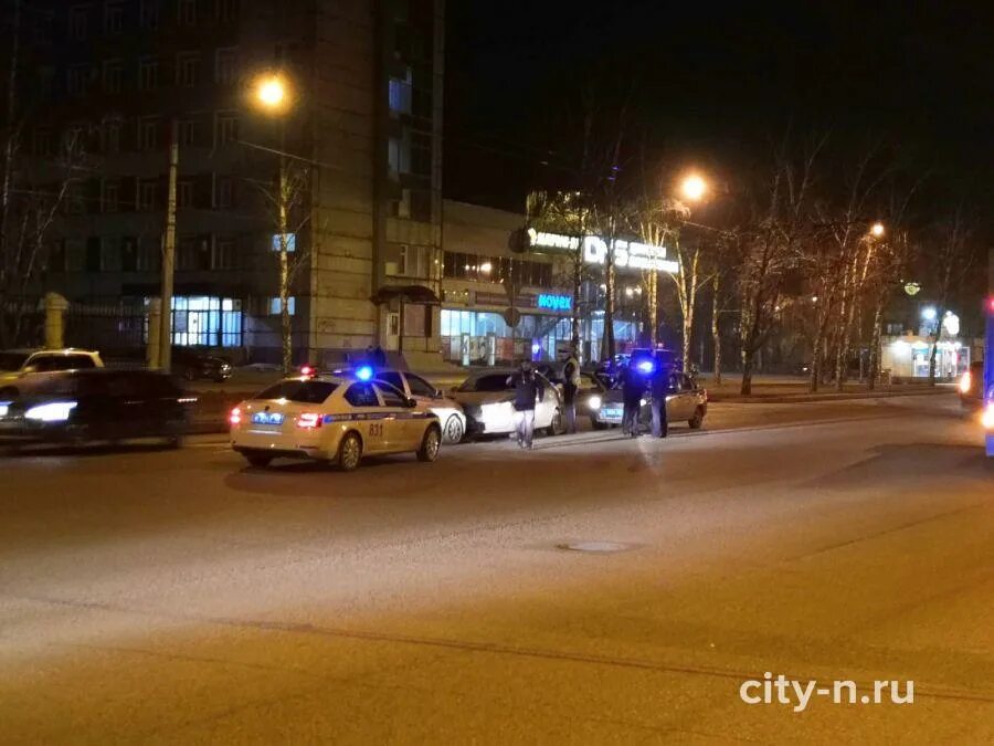 Телевышка самара. Пожар горит. Пожар в мытищах 30. Фото москва дороги сегодня вечером. Пожар в ашане волгоград.