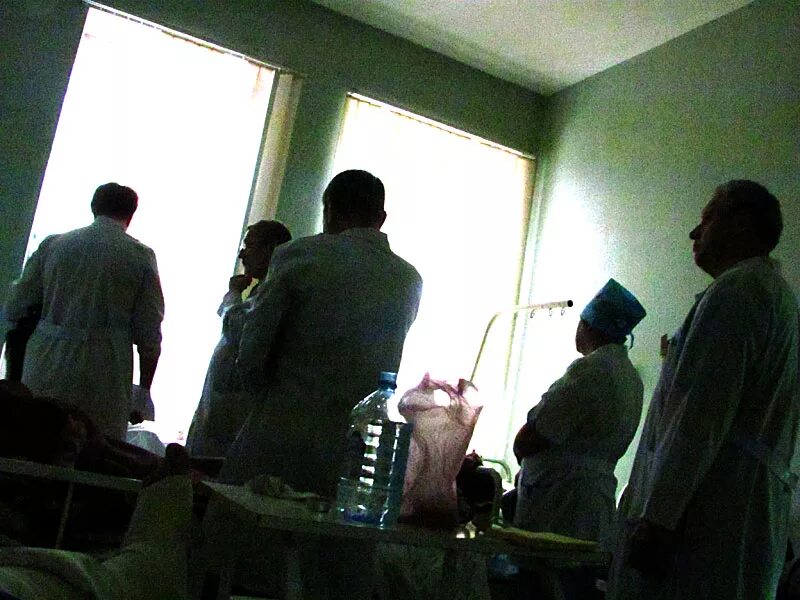 Больница реанимация зона. Больница реанимация зона. Костюм доктора в красной зоне. Костюм доктора в красной зоне. Скорая в детскую филатовскую больницу.