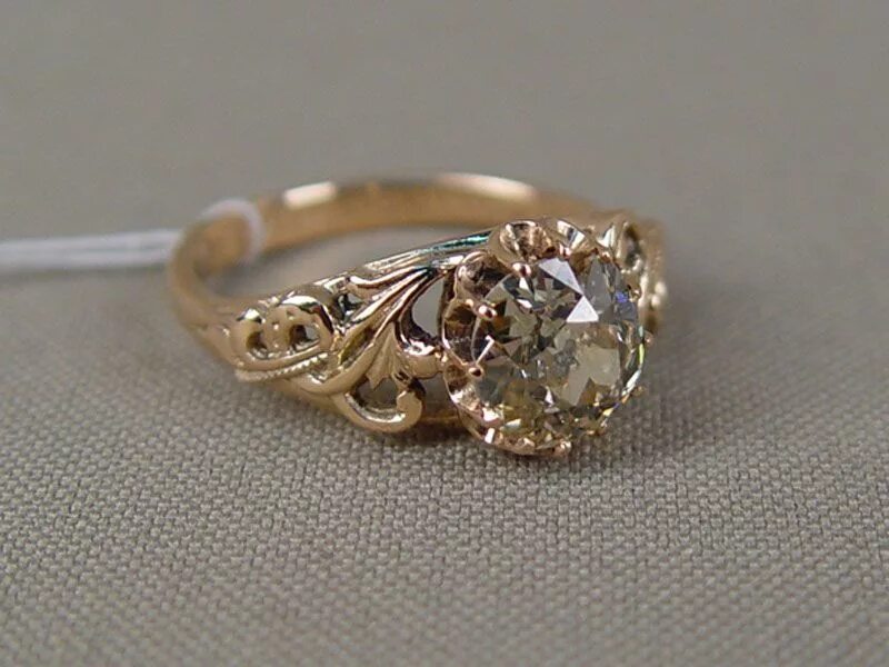Переплавить золотое кольцо. Золотое кольцо Маркиз 585 пробы. Кольцо Маркиз 56 пробы. Старинные кольца с бриллиантами. Старинные золотые кольца.