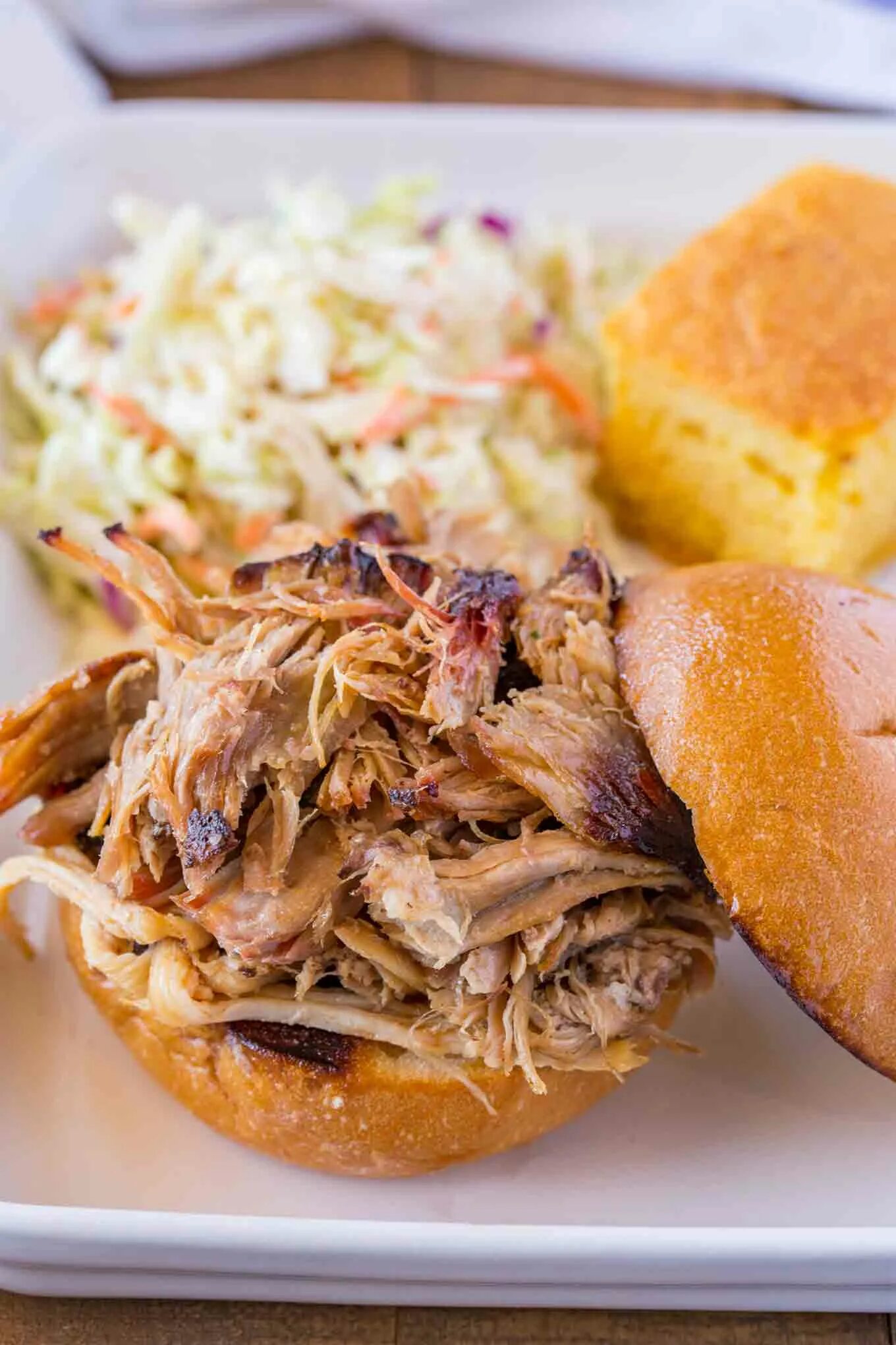 Pulled the better. Пулд порк это. pulled pork. pulled pork рецепт.