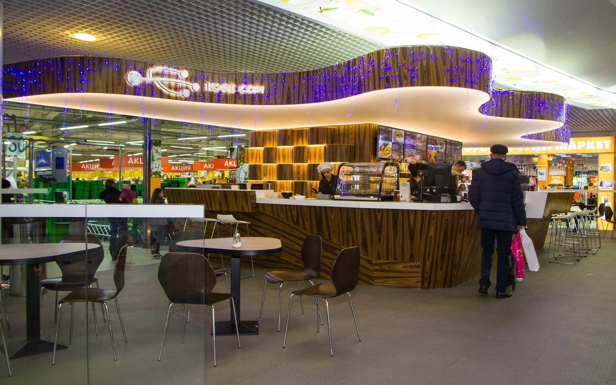 Тц мармелад солнцево. Фудкорт мармелад вологда. кафе в тц мармелад вологда. вологда мармелад внутри. ресторанный дворик мармелад вологда.