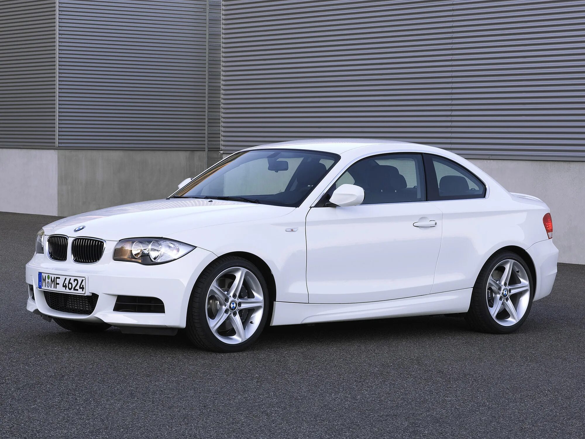 BMW 135i Coupe. BMW 135i Coupe e82. БМВ е82 купе. BMW 1 Series Coupe. Bmw 1 e81