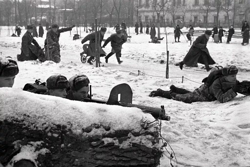 Когда началась оборона москвы. Битва под Москвой 1942. Битва за Москву (1941-1942 годы). Битва под Москвой ВОВ. Битва за Москву 1941.