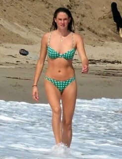 New Shailene Woodley Bikini Shots.