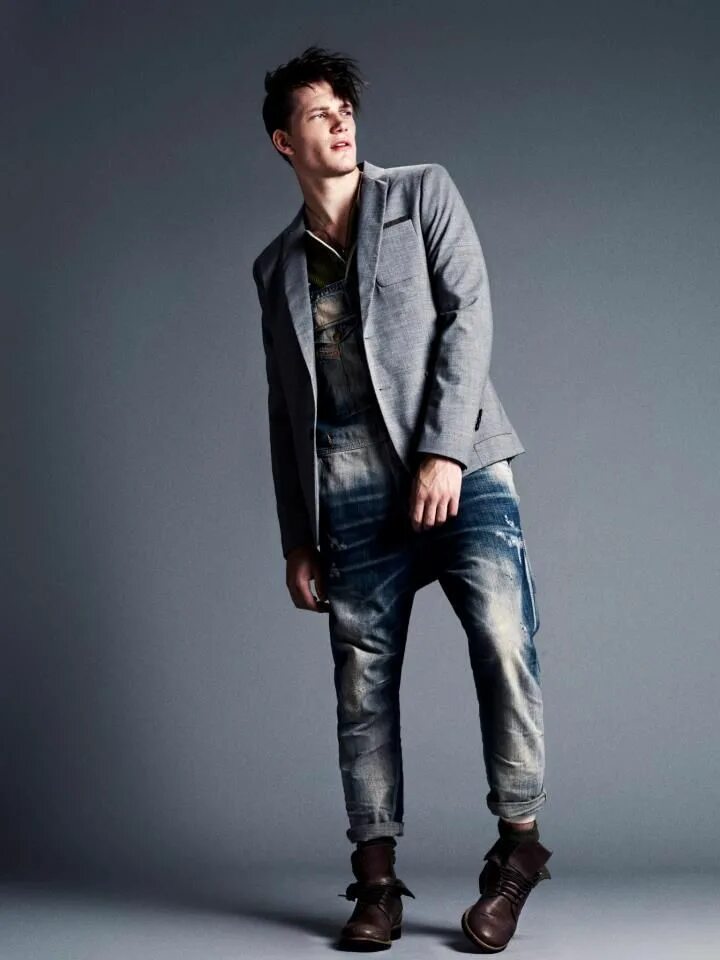 Стиль diesel. Diesel lookbook. Лукбук дизель мужская одежда. Дизель одежда мужская. Итальянские бренды одежды для мужчин.