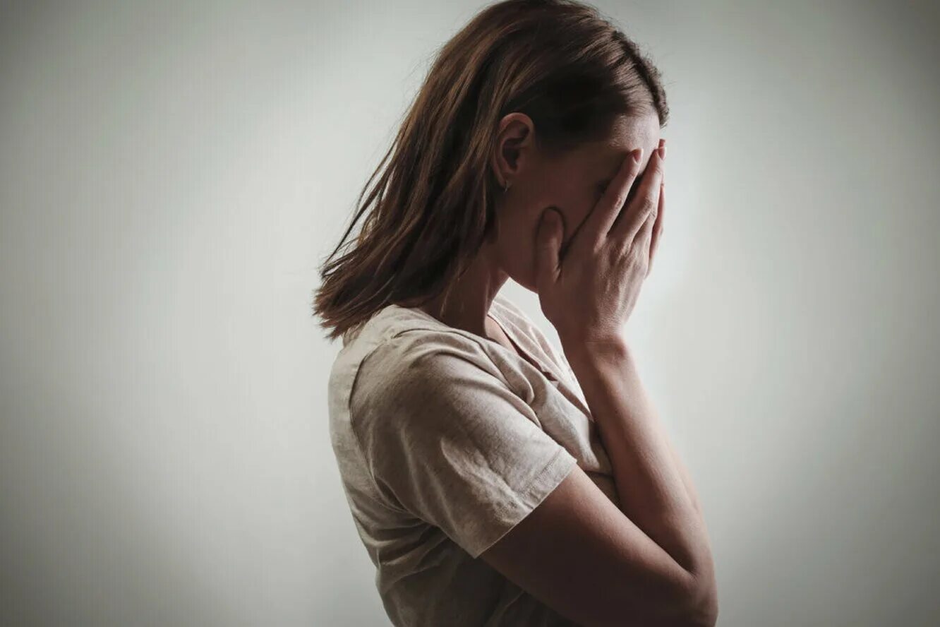 Эмоция вины. Чувство вины. стыд эмоция. страх и стыд. вина эмоция.